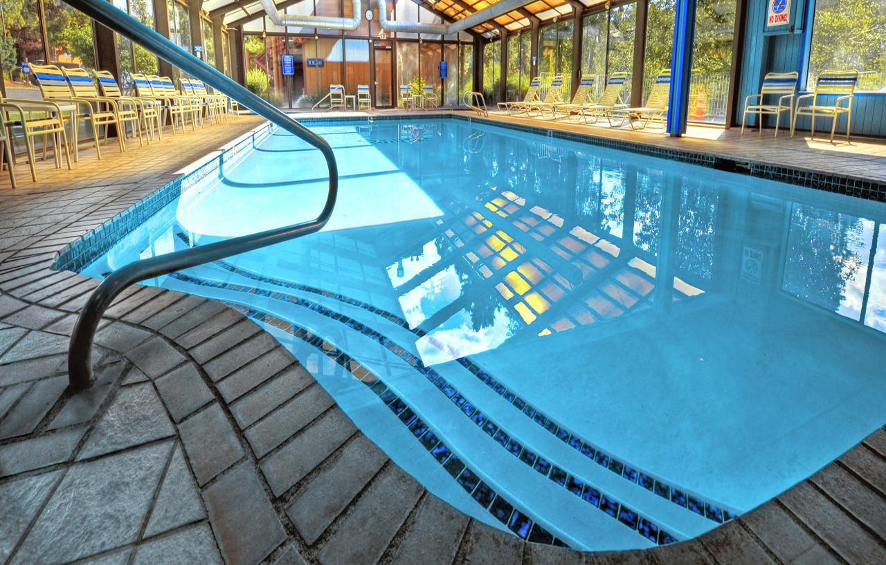 Shilo Inn Suites Hotel - Бенд Экстерьер фото